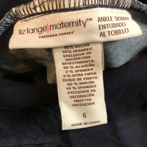 Liz Lange for Target Maternity Jeans Size 6 - Picture 3 of 3